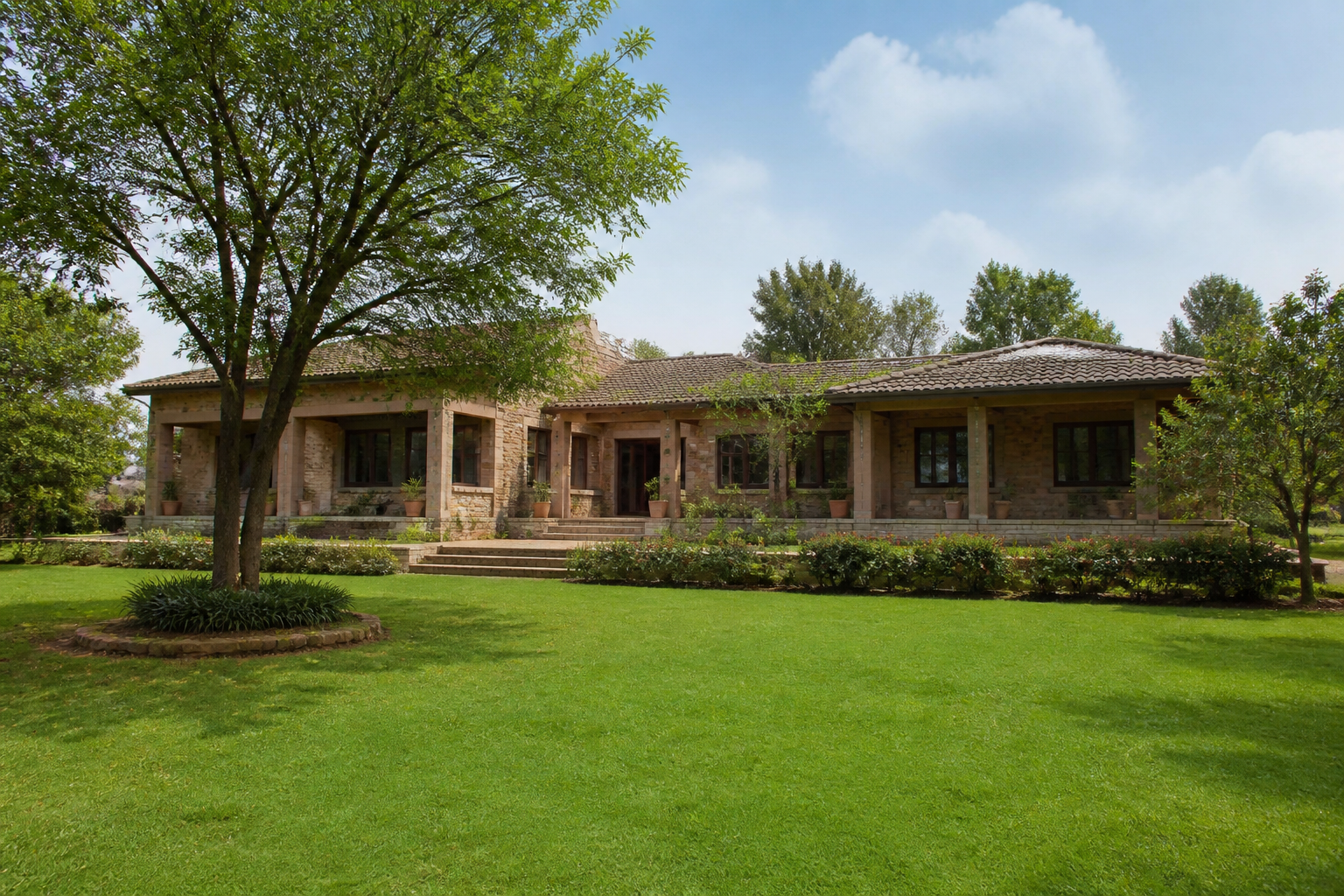 Premium Farmhouse Retreat